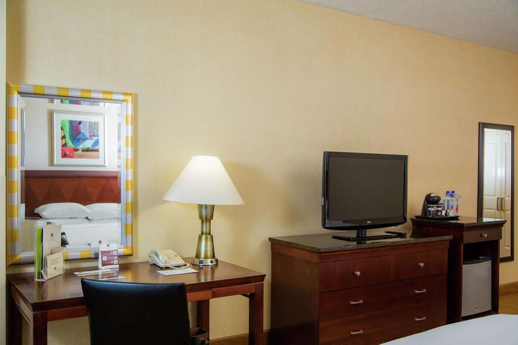 Doubletree By Hilton Modesto Hotel Bilik gambar
